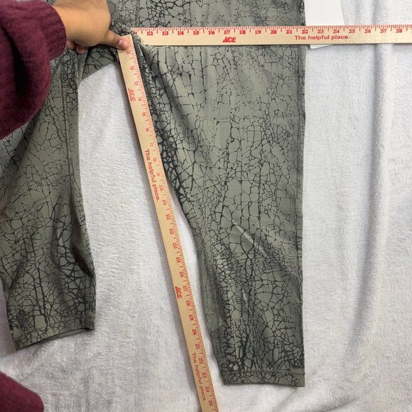 NWT Lululemon 20 Wunder Train High Rise 25" Capri Leggings Sage Crackle Dye Yoga - Picture 11 of 12